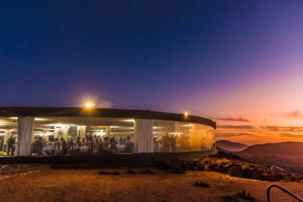 restaurante-el-diablo_montanas-del-fuego_lanzarote_archipielago-gourmet